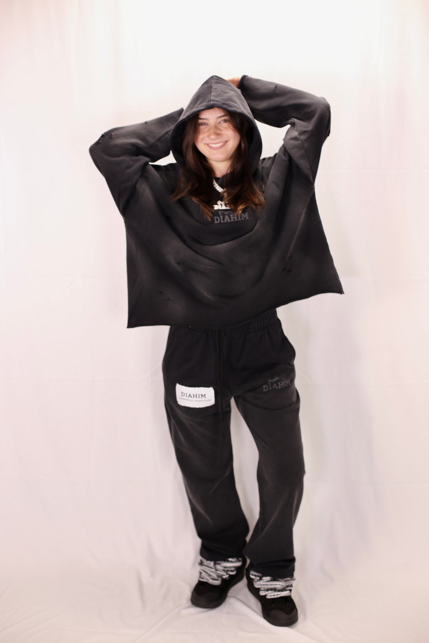 CROPPED HOODIE