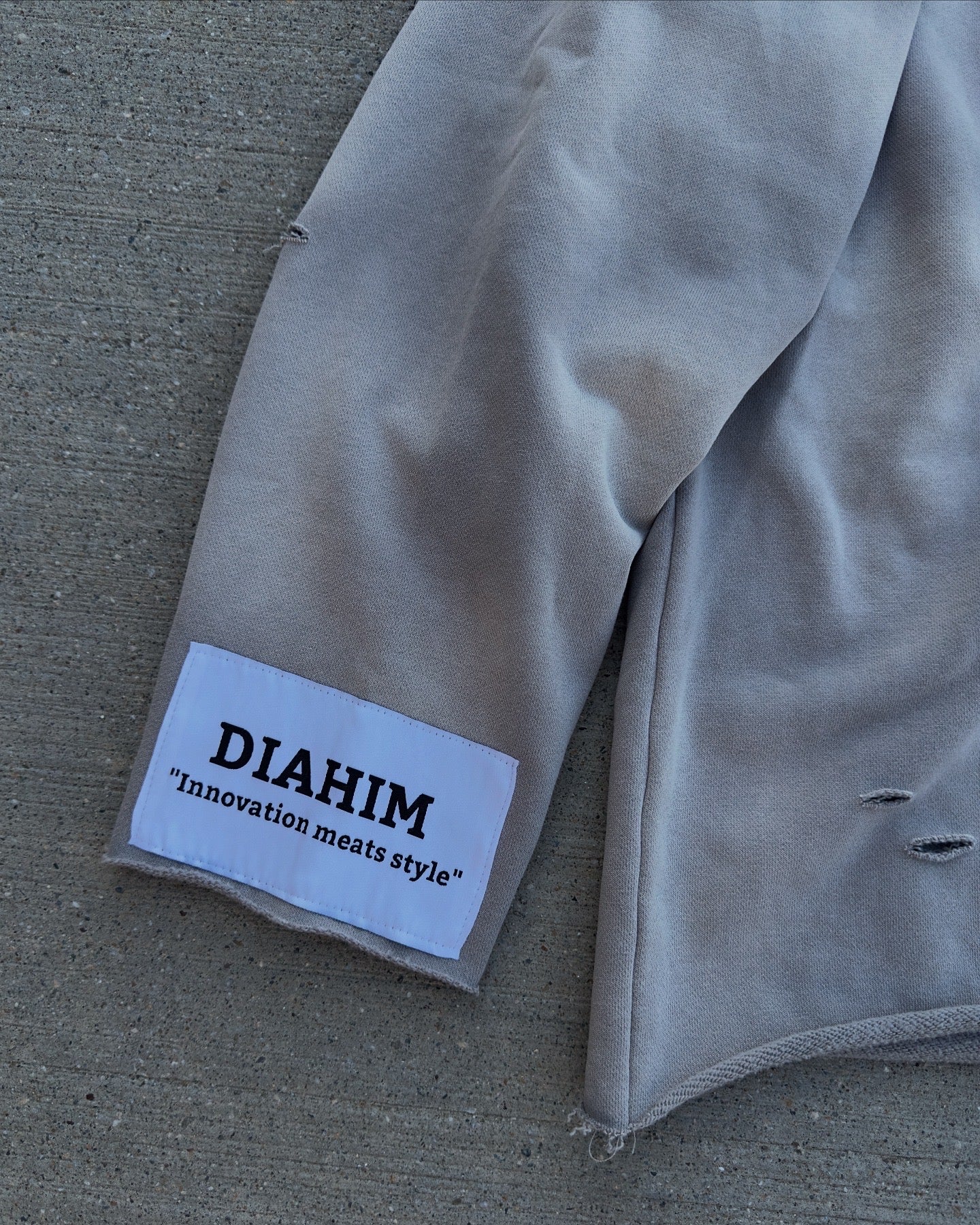 CROPPED HOODIE